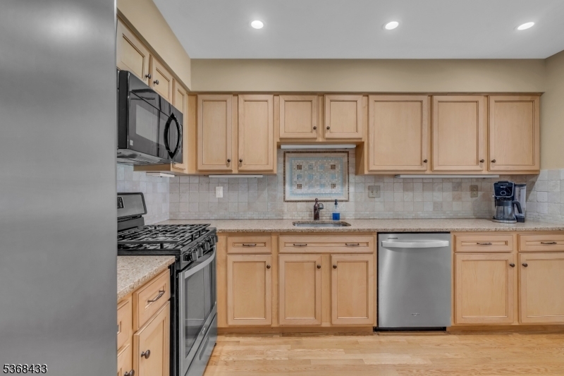 Property Photo: 20 Bedford Ct NJ 07940