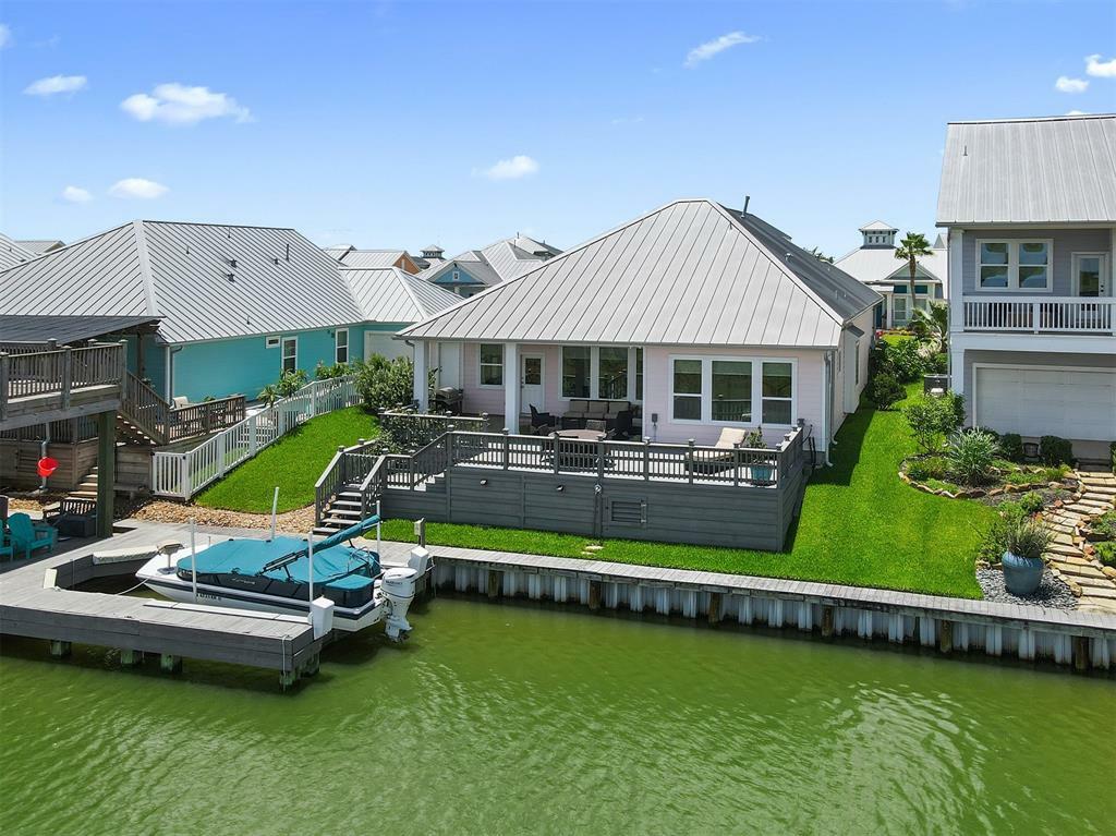 Property Photo: 5321 Brigantine Cay Court TX 77590