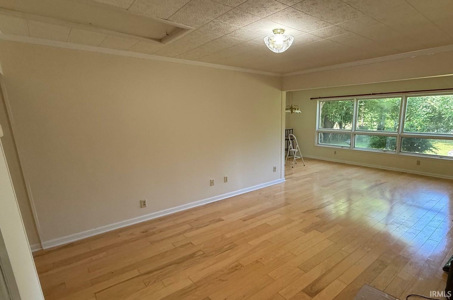 Property Photo: 830 S Woodlawn Avenue IN 47401