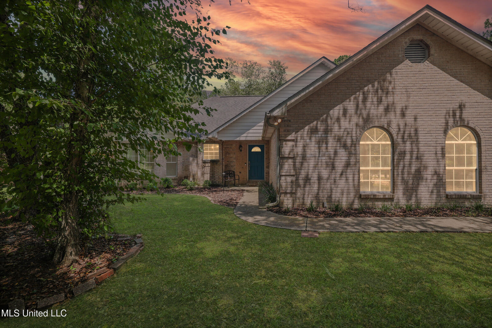 Property Photo: 8004 Martin Bluff Road MS 39553