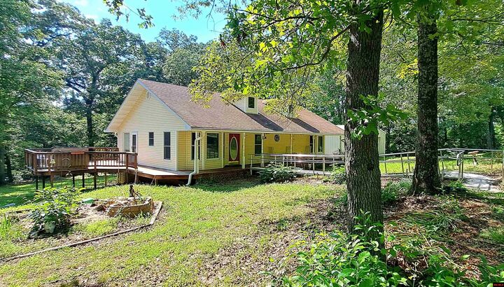 Property Photo:  201 Powderhorn Way  AR 72653 