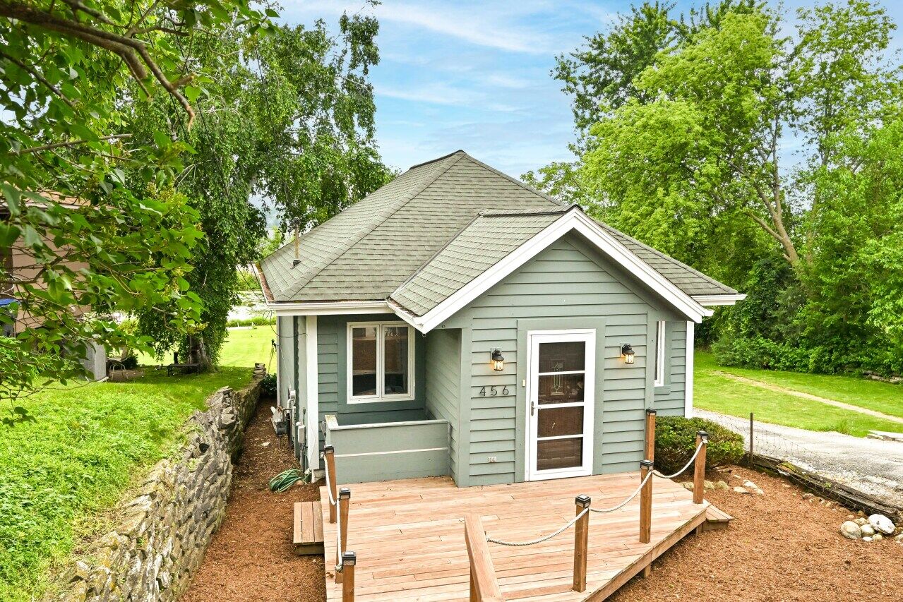Property Photo: 456 W Wisconsin Ave WI 53072