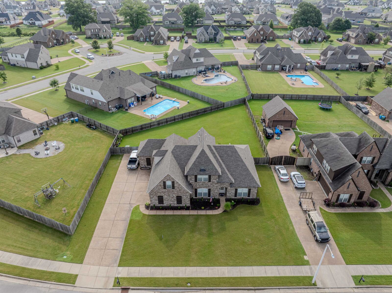 Property Photo: 6440 Cambramill Dr TN 38002