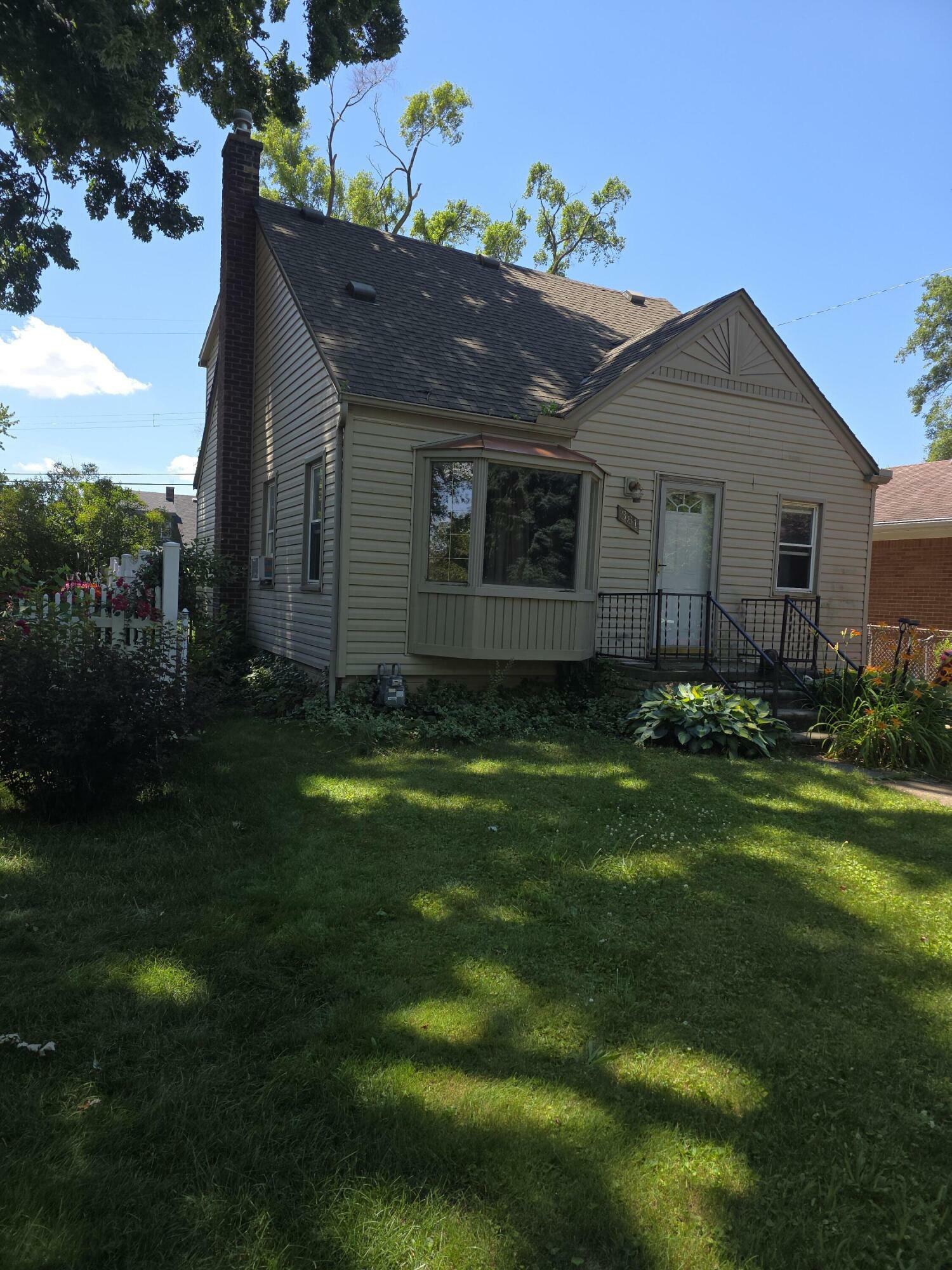 Property Photo: 381 Clinton Street MI 48192