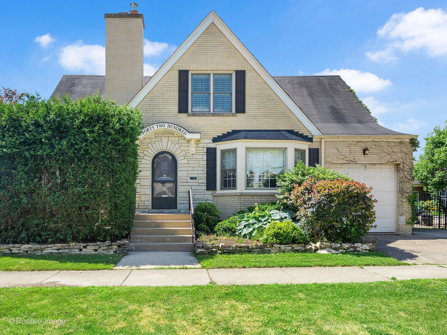 Property Photo:  4200 Harvey Avenue  IL 60558 