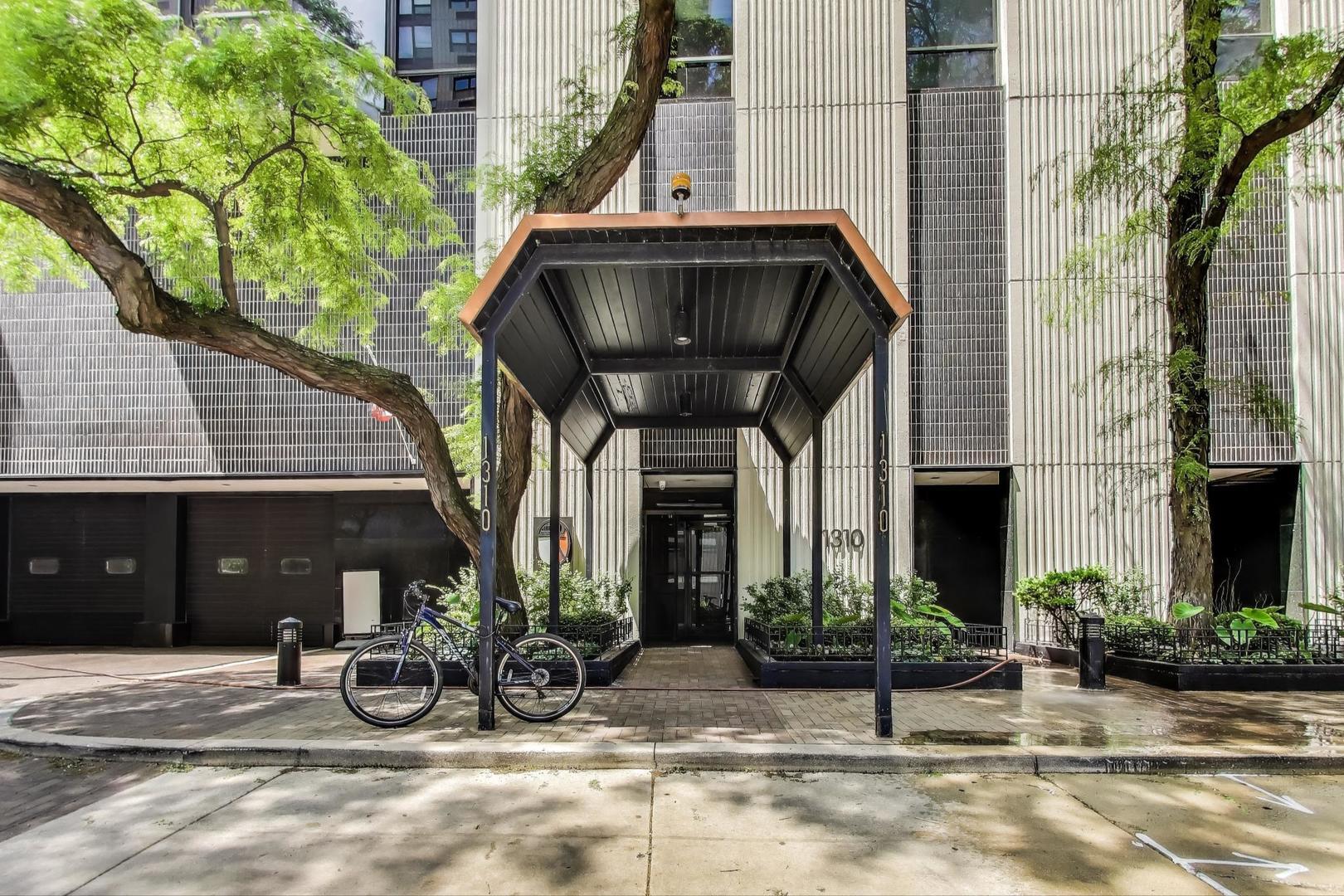 Property Photo: 1310 N Ritchie Court 26B IL 60610