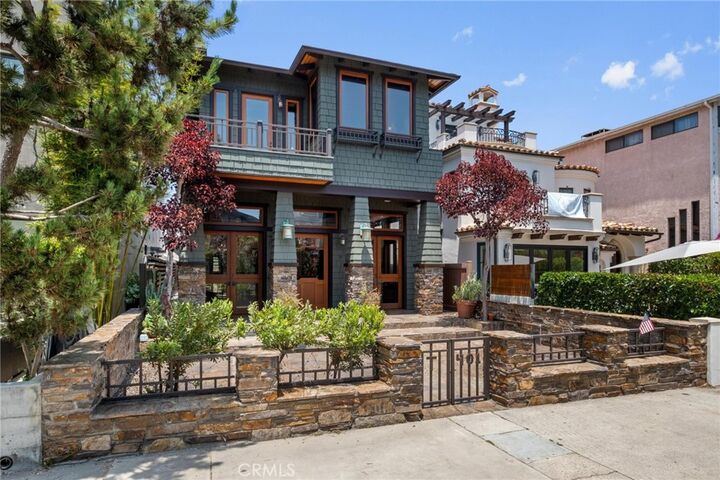 Property Photo: 401 8th Street CA 90266