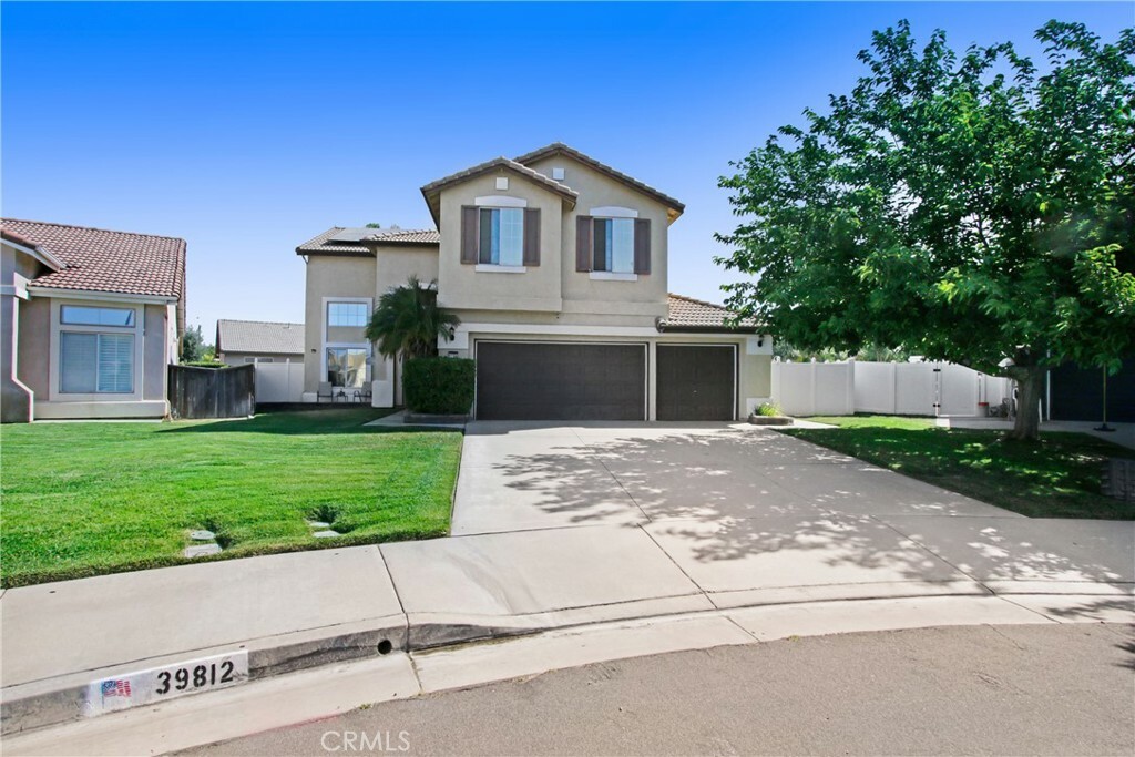 Property Photo: 39812 De Vendome Court CA 92563