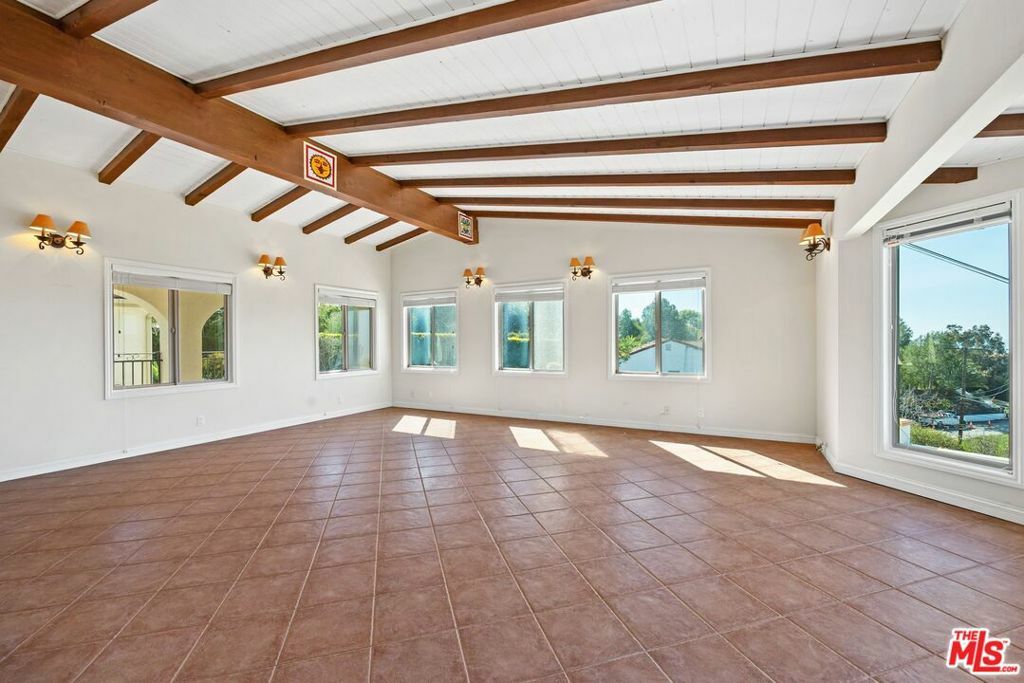 Property Photo:  27104 Sea Vista Drive  CA 90265 
