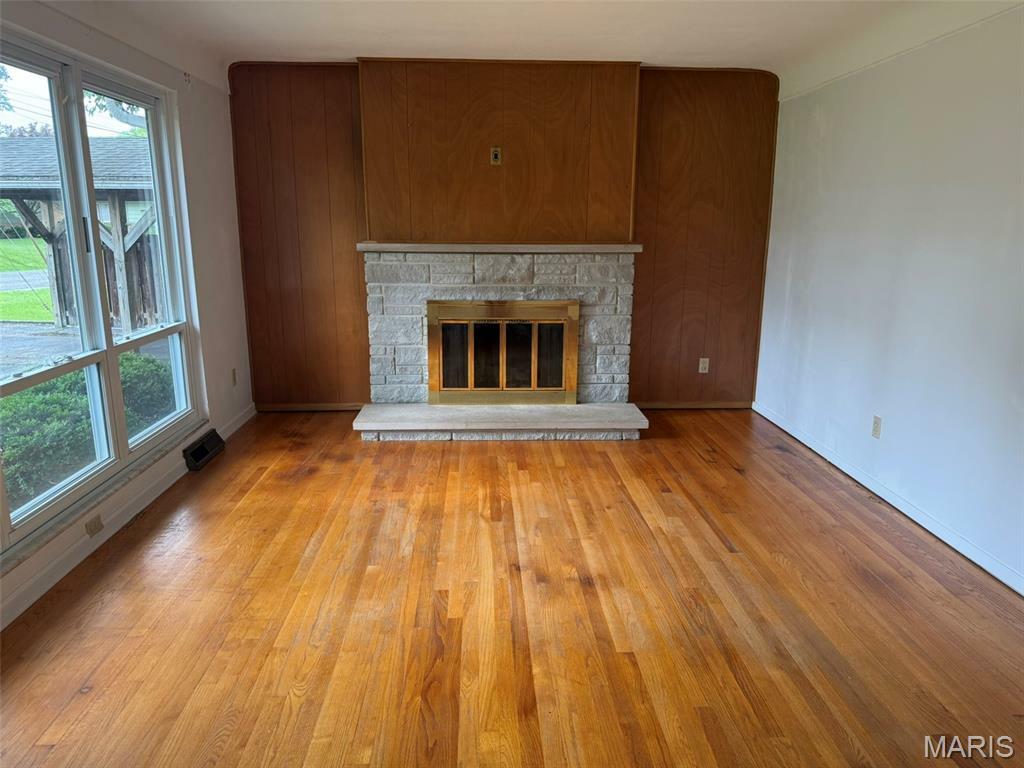 Property Photo: 5 Mary Ann Drive IL 62208