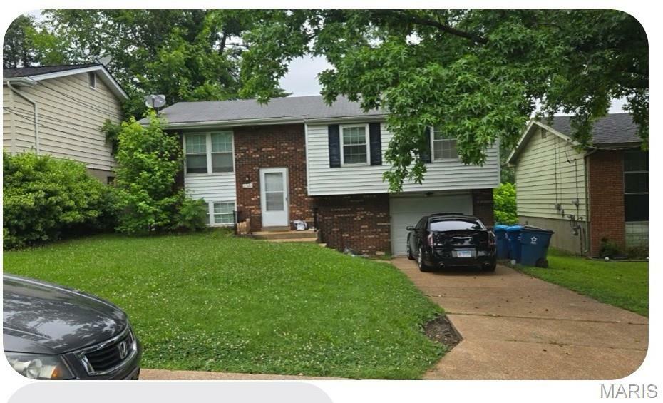 Property Photo: 2521 High Ridge Avenue MO 63136