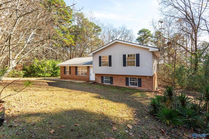 Property Photo: 2012 Ray Avenue AL 35904