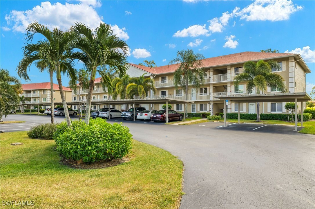 Property Photo: 4580 Andover Way 304 FL 34112