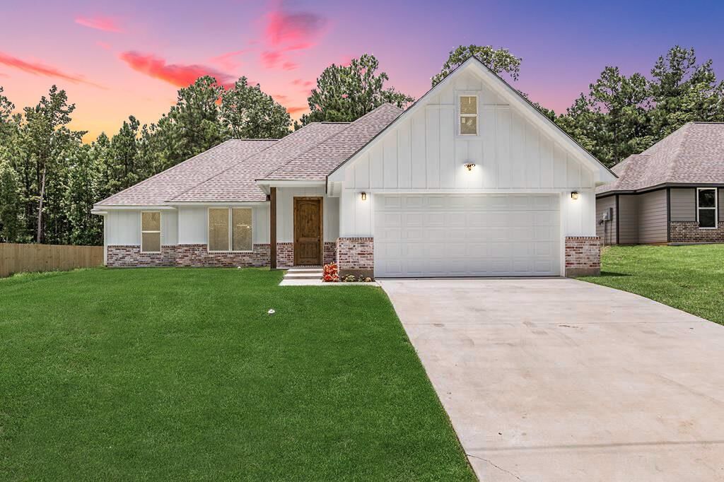 Property Photo: 313 Shirey Lane TX 75901