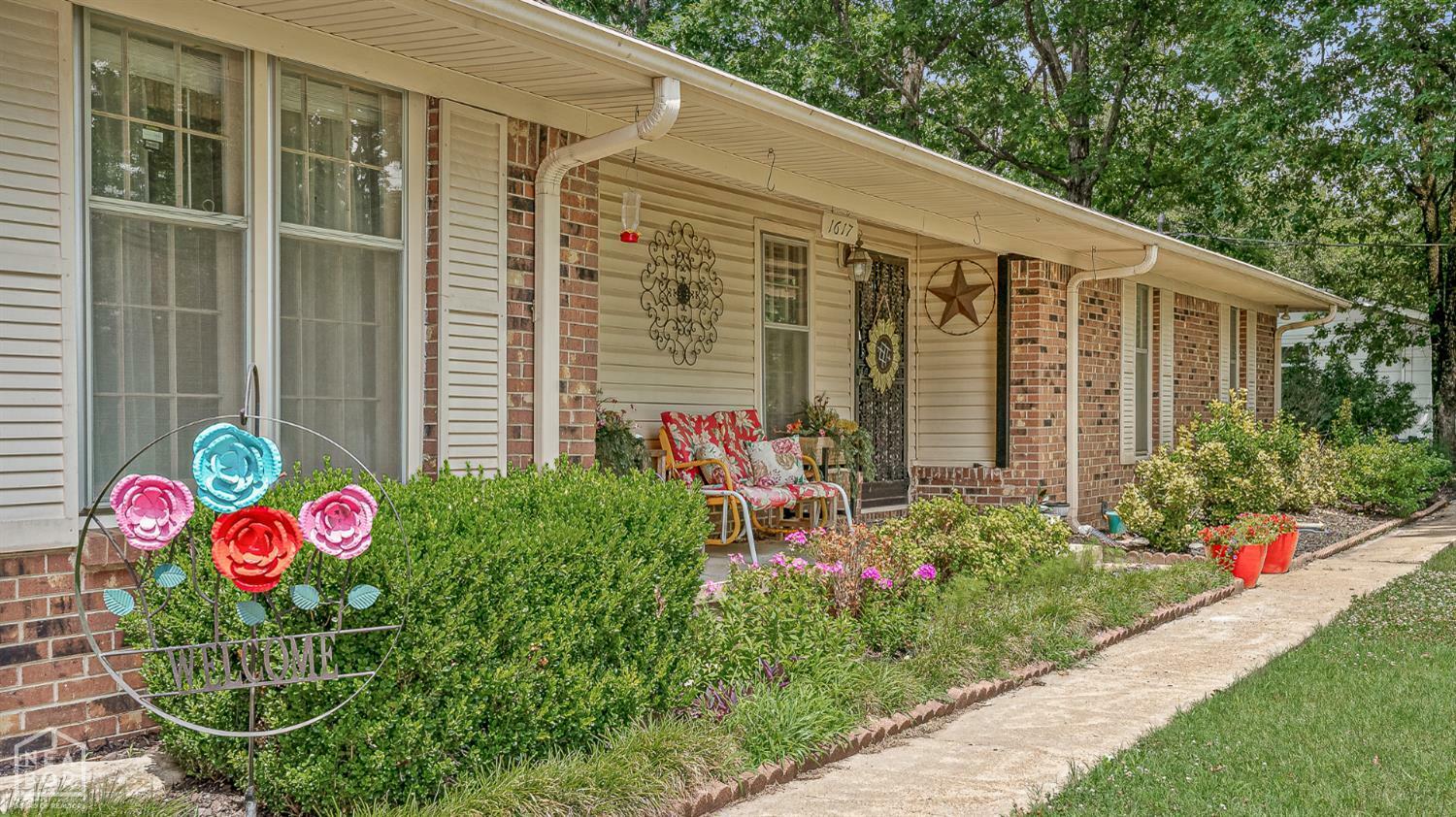 Property Photo:  1617 Strawfloor  AR 72404 