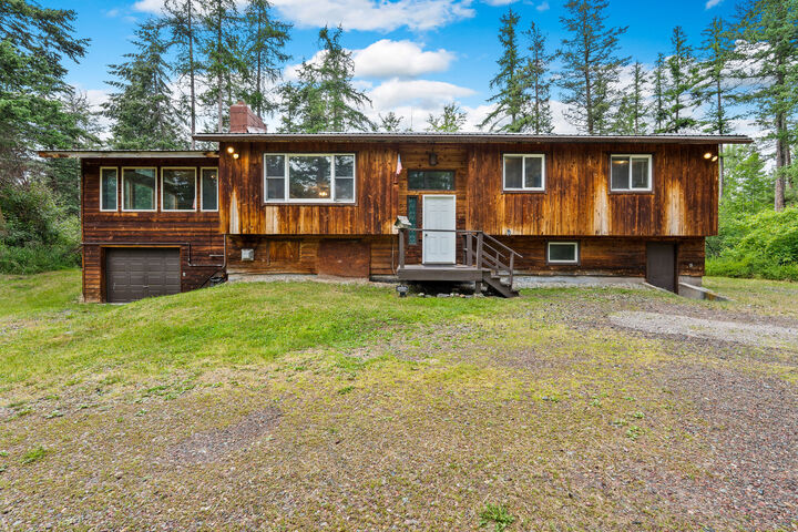 Property Photo:  1255 & 1285 Tamarack Lane  MT 59912 