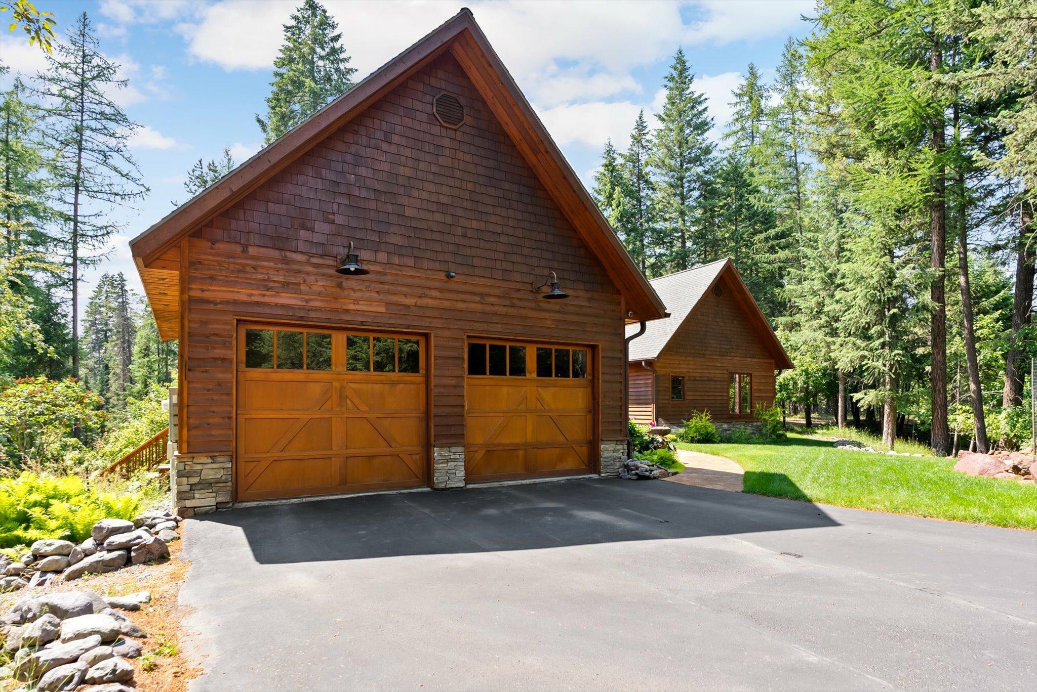 Property Photo:  2506 E Lakeshore Drive  MT 59937 