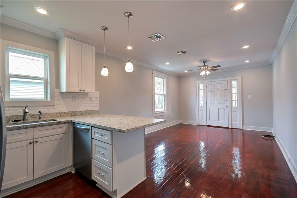Property Photo:  57 Metairie Court  LA 70001 