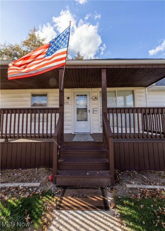 Property Photo: 4251 Birchwood Avenue OH 44641
