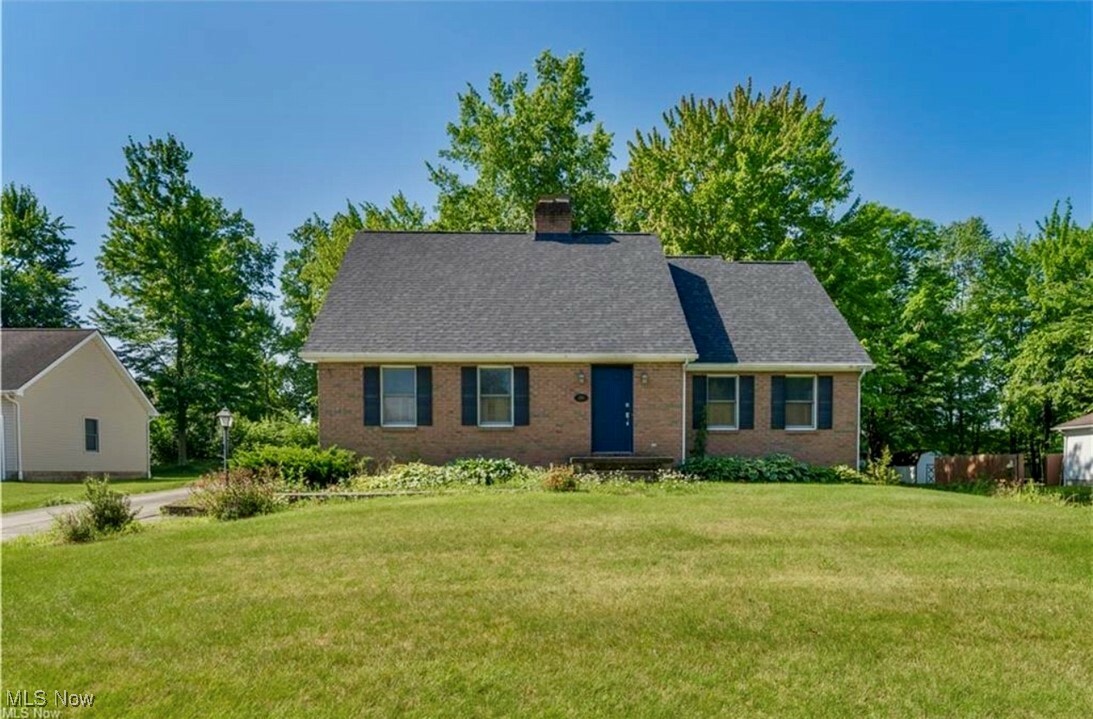 233 Robbies Run  Cortland OH 44410 photo