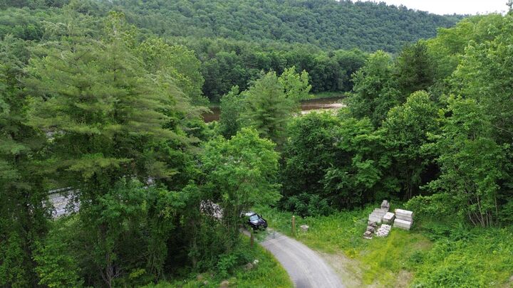 Property Photo: 680 West River Road VT 05301
