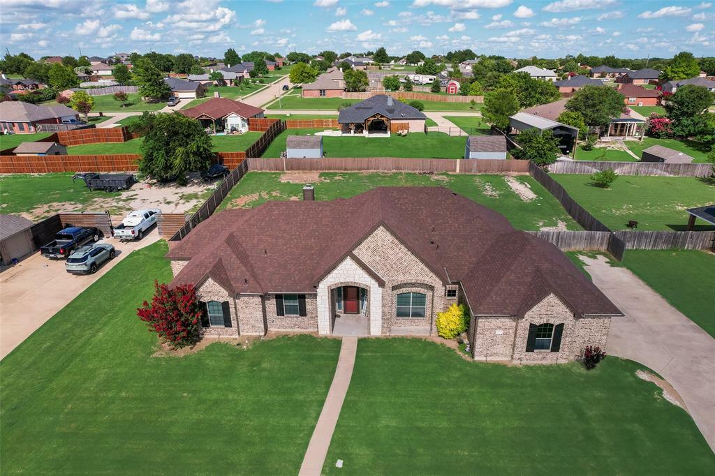 Property Photo: 6430 Fox Run Drive TX 76065