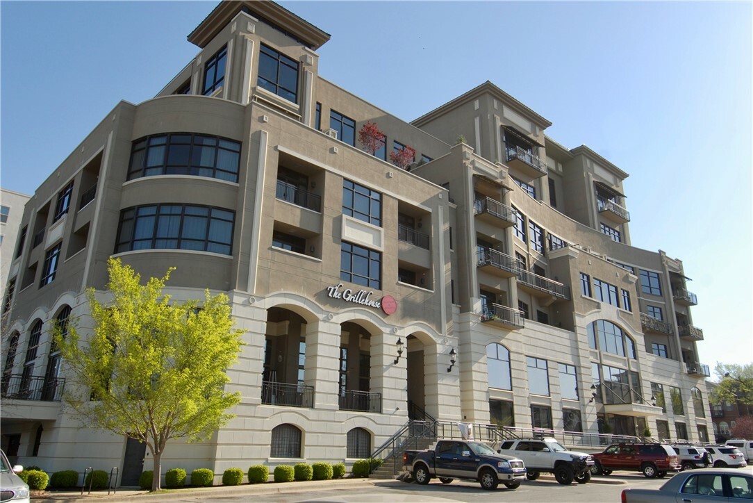 401 W Watson Street 507  Fayetteville AR 72701 photo
