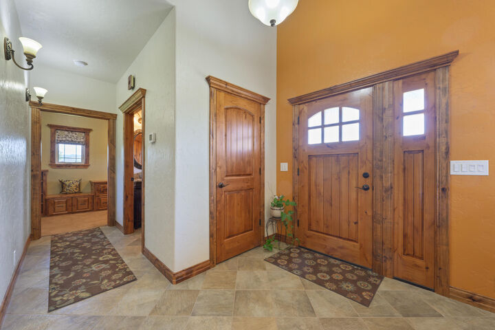 Property Photo:  449 NE Owens Road  OR 97754 