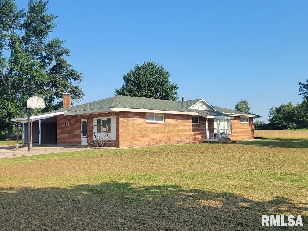 Property Photo: 6647 County Road 950 Road IL 62859