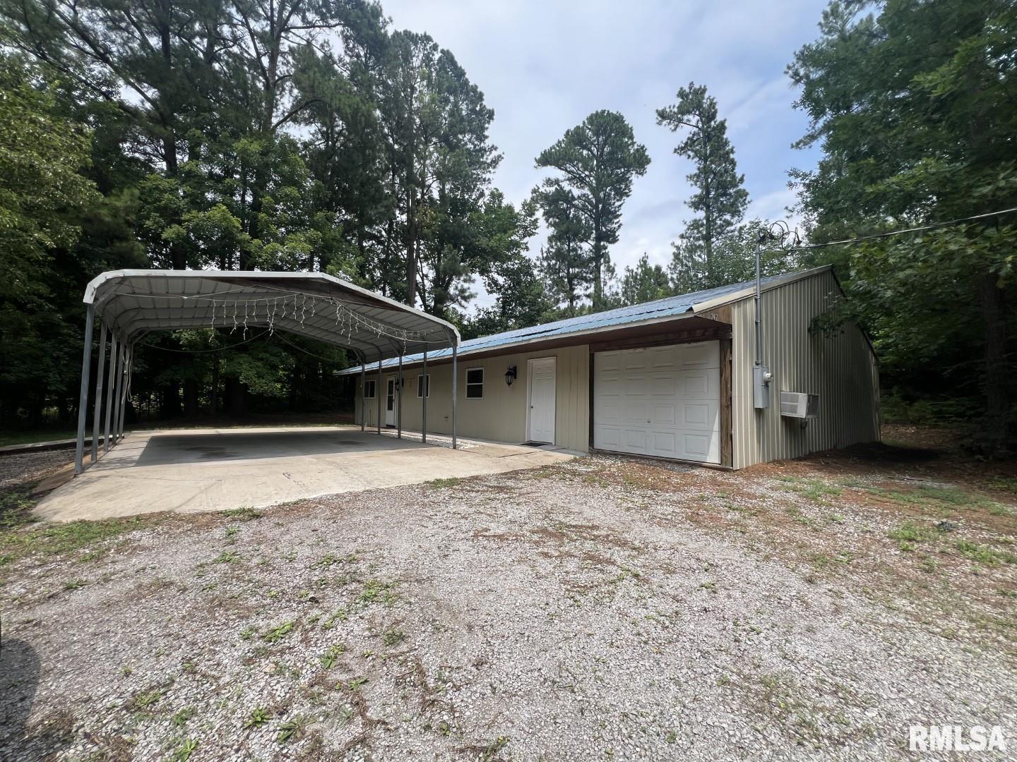 Property Photo: 147 Raccoon Valley Road IL 62958