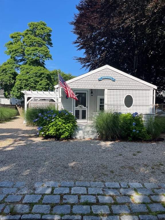 Property Photo:  17 Elysian Avenue  MA 02540 
