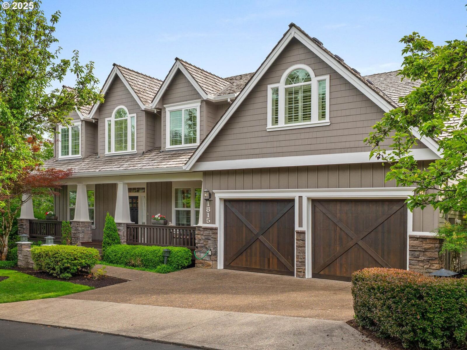 Property Photo:  1815 NW Rosefinch Ln  OR 97229 