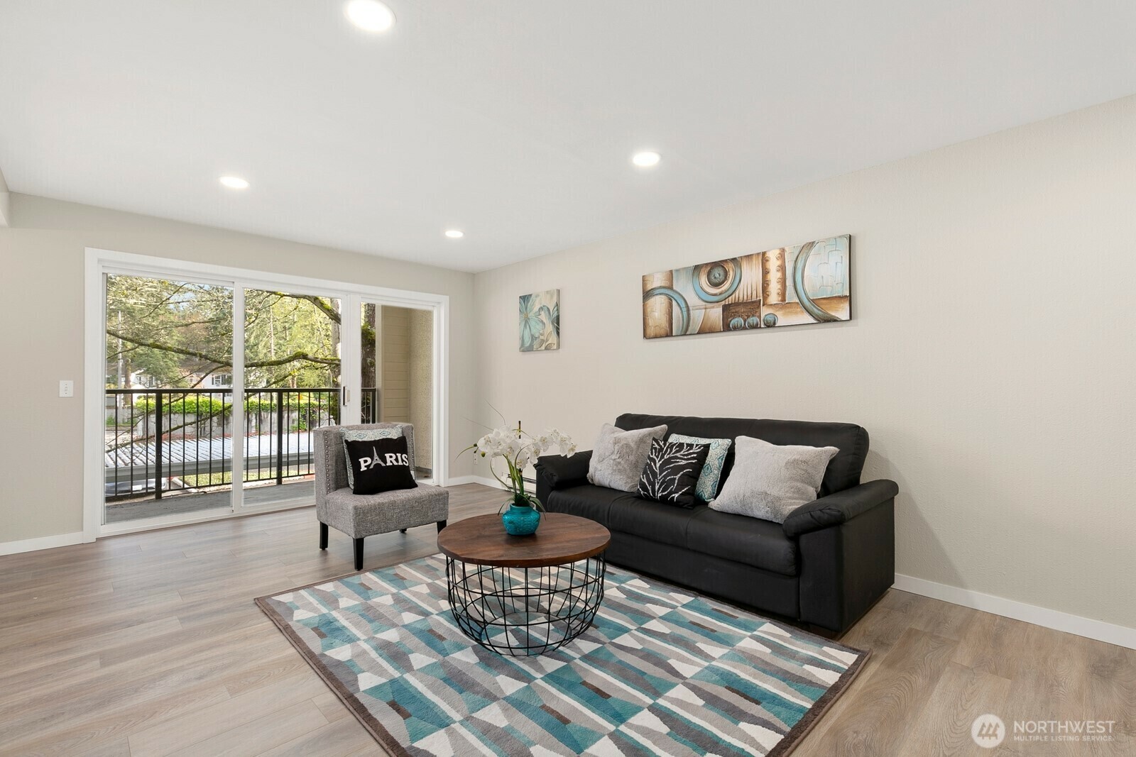 Property Photo: 12700 NE 8th Street E-205 WA 98005