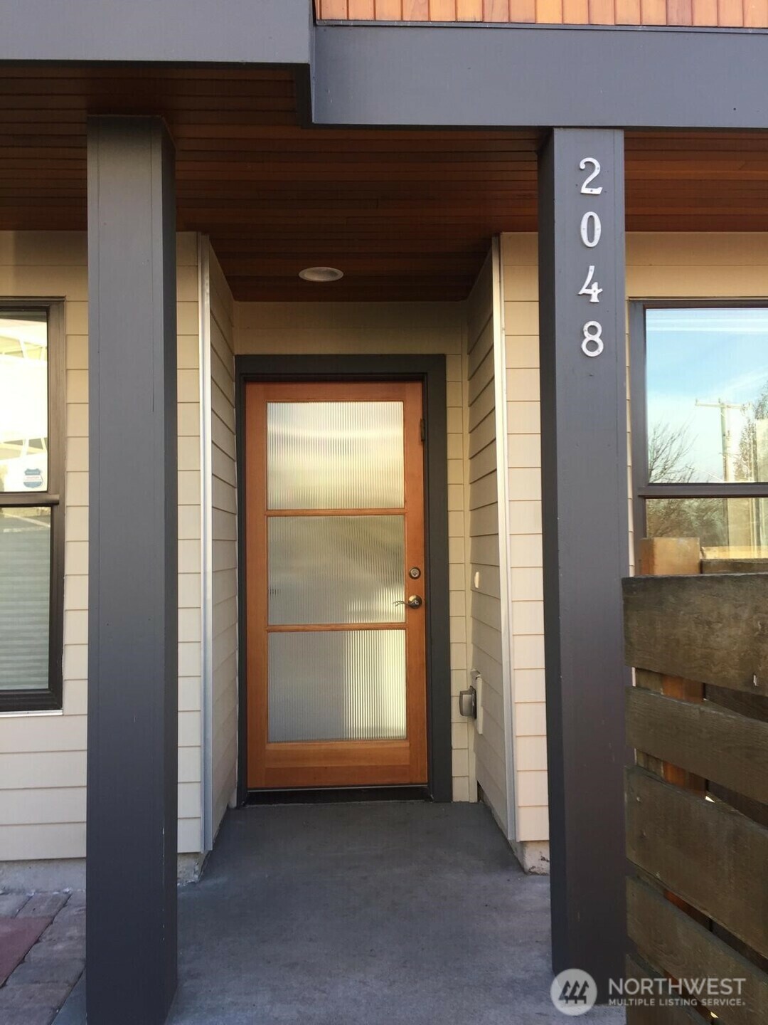 Property Photo: 2048 Minor Avenue E WA 98102