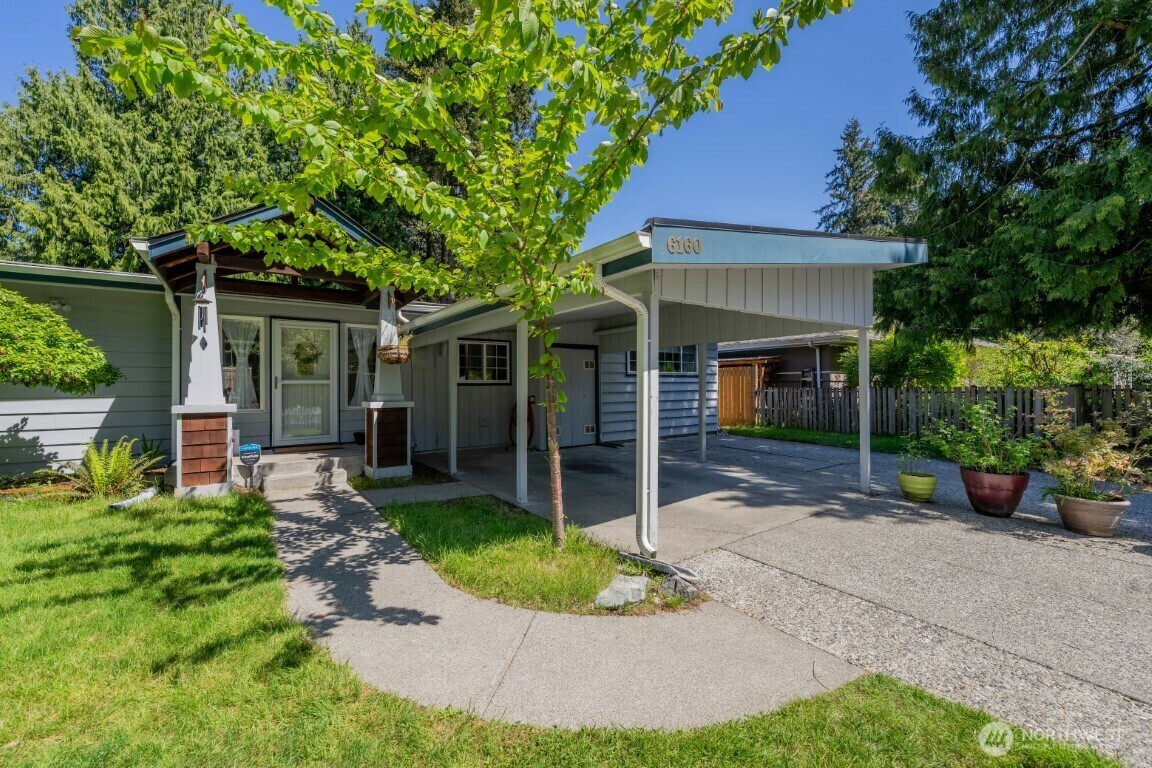 Property Photo: 6160 NE 185th Street WA 98028