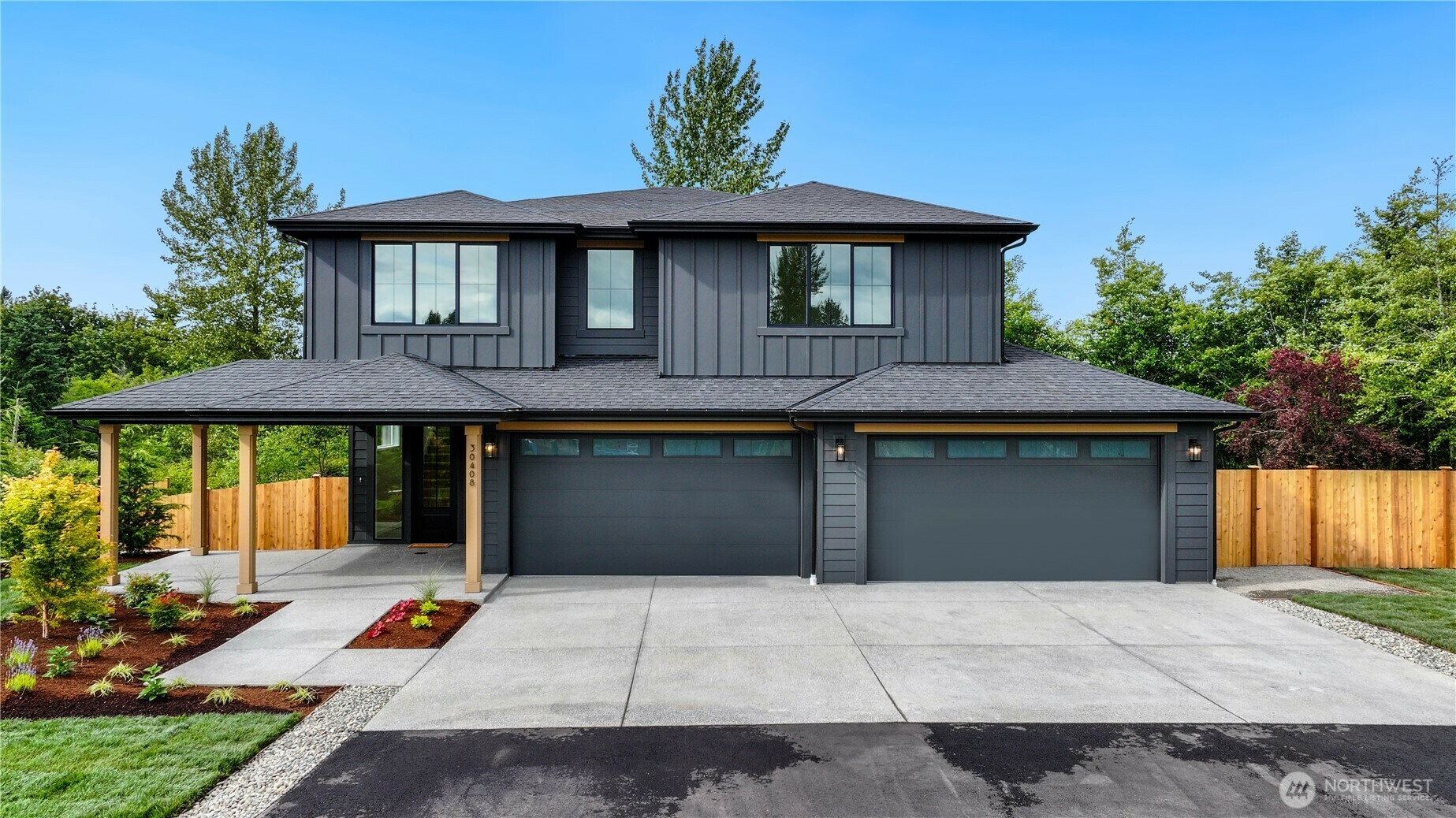 Property Photo: 30408 132 Avenue SE WA 98092