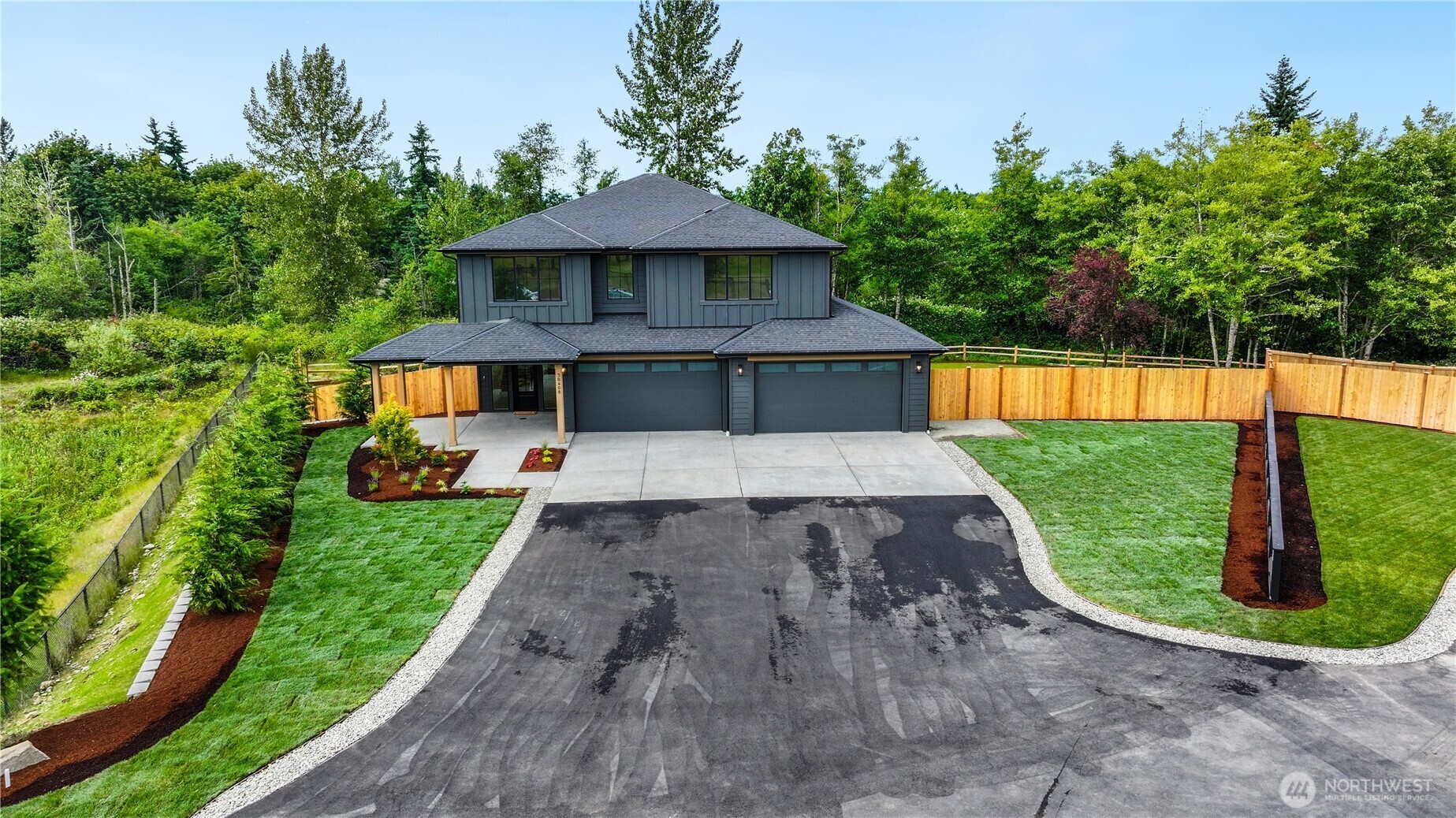 Property Photo: 30408 132nd Avenue SE WA 98092