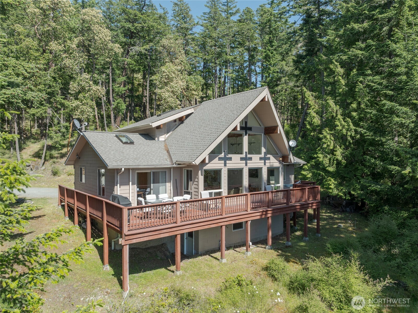 Property Photo: 227 Bromley Dr WA 98245