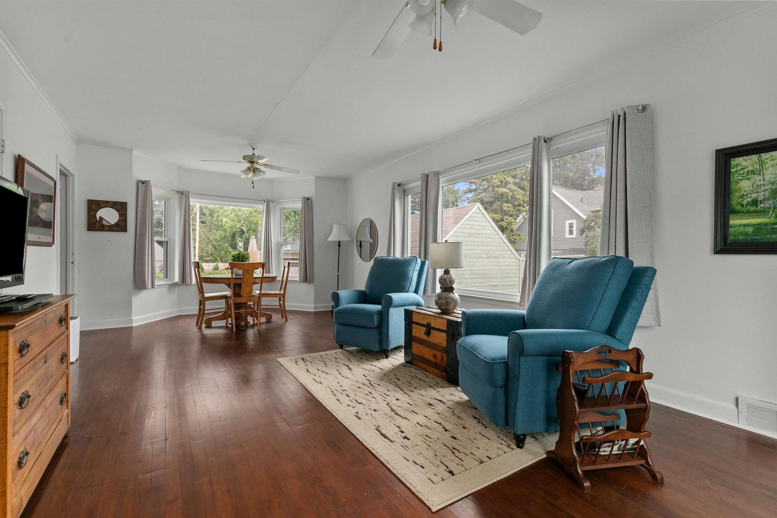 Property Photo:  206 Webster Street  WI 54956 