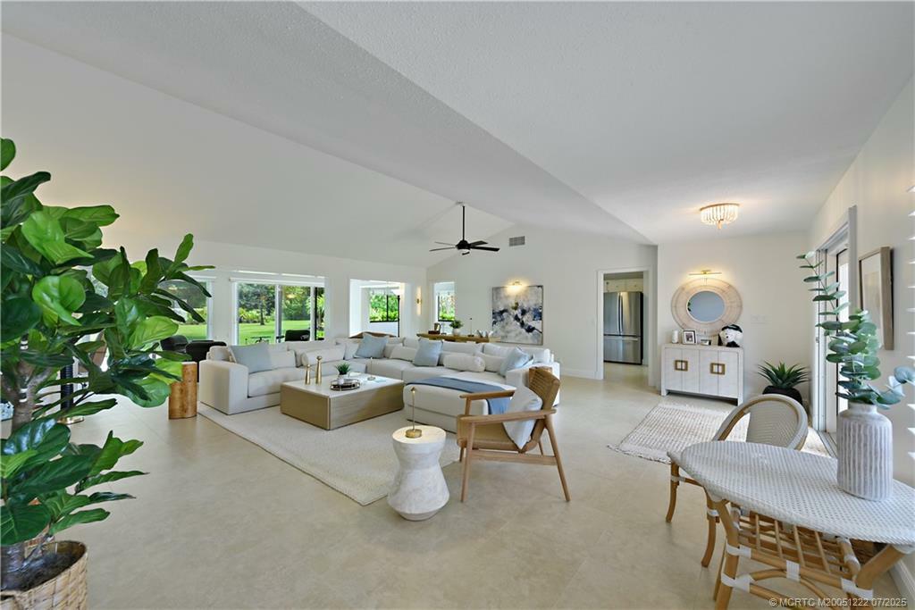 Property Photo: 1463 SW Troon Circle FL 34990