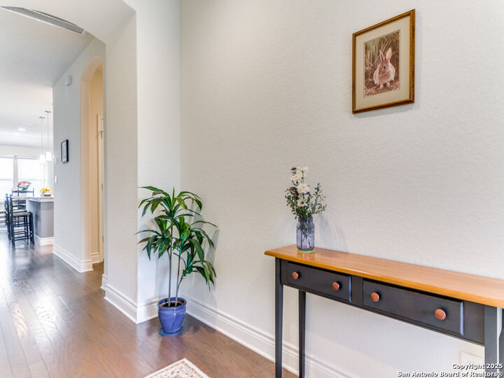 Property Photo:  110 Braeburn  TX 78015 