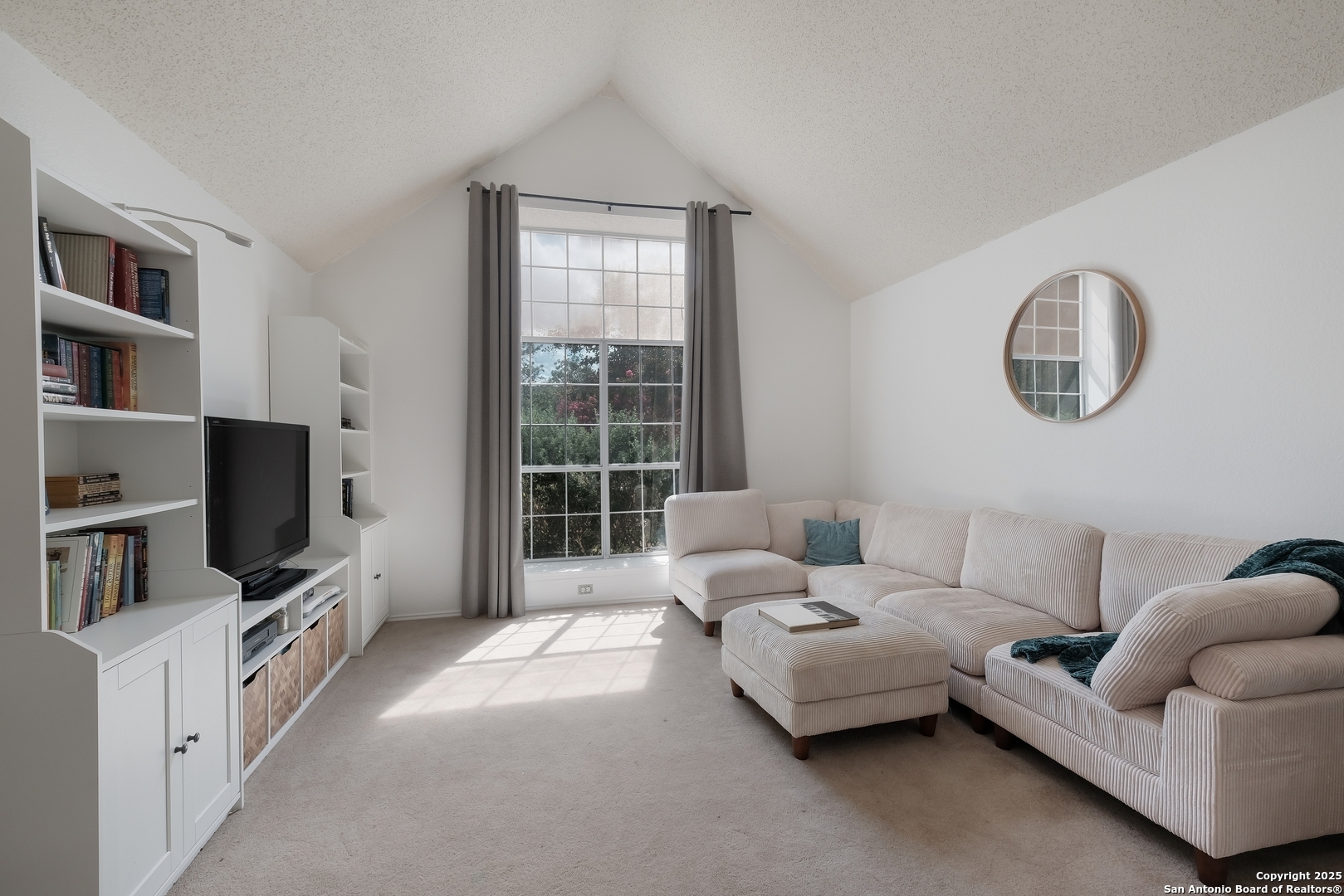 Property Photo: 25007 Summit Hollow TX 78258