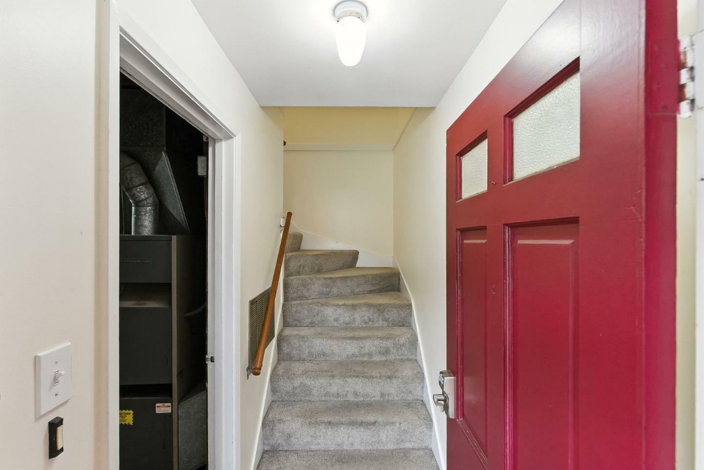 Property Photo: 662 Colby Street CA 94134