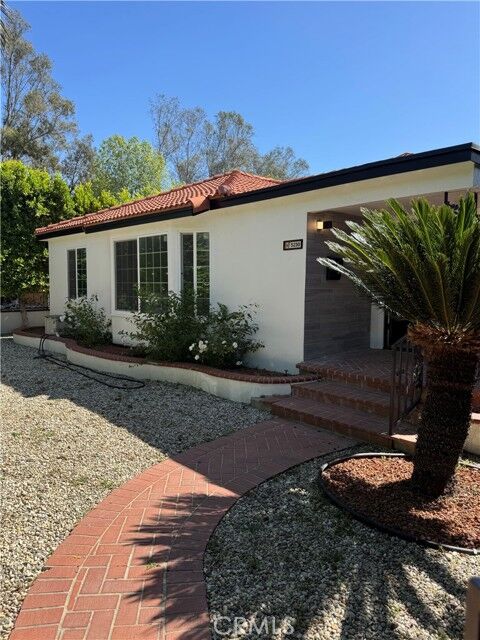 Property Photo: 5230 Seville Avenue CA 91436