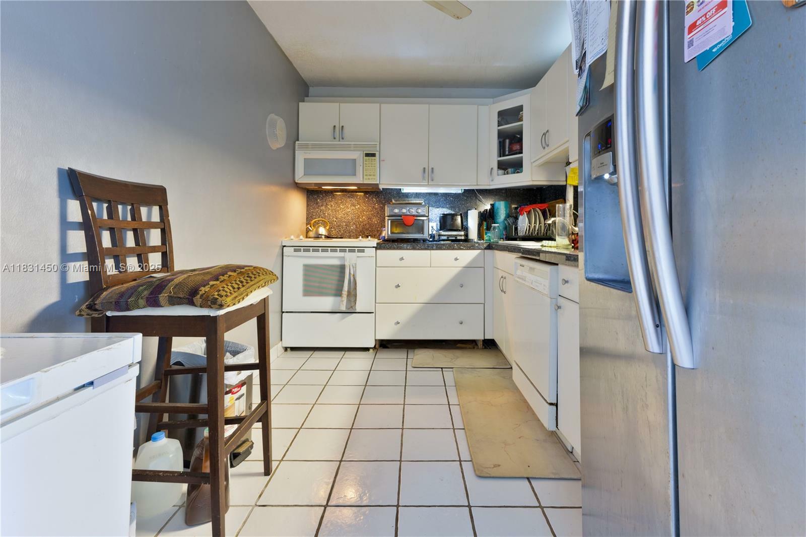 Property Photo: 20379 W Country Club Dr 2636 FL 33180