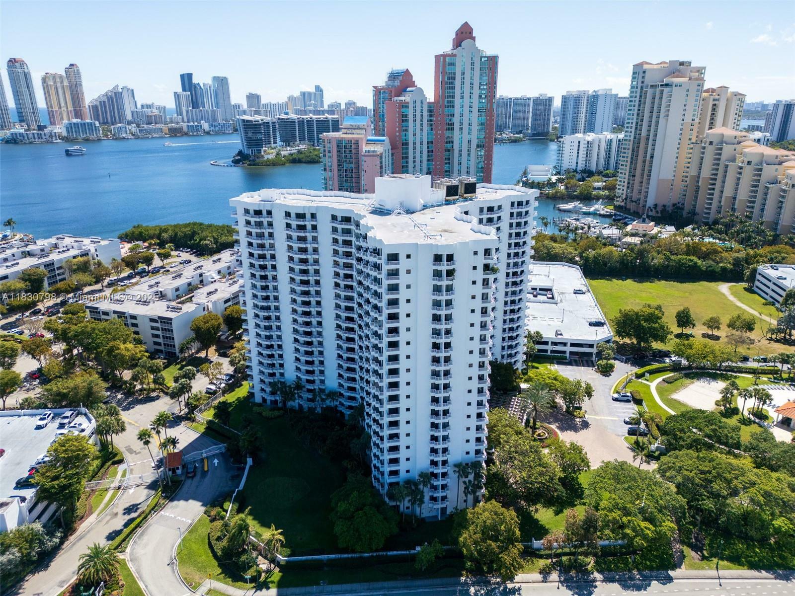 3300 NE 192nd St 1908  Aventura FL 33180 photo
