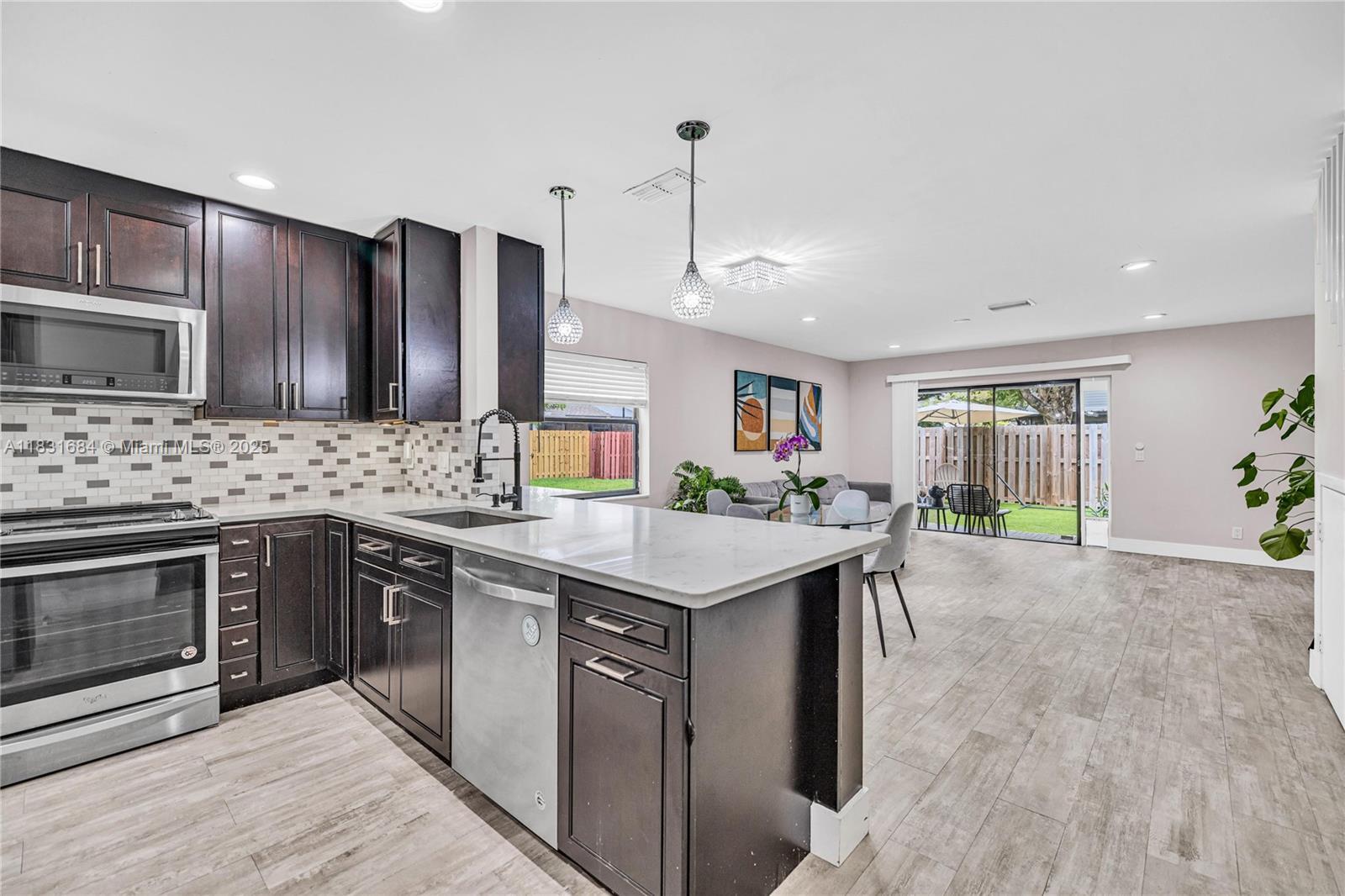 Property Photo: 10527 NW 6th St FL 33026