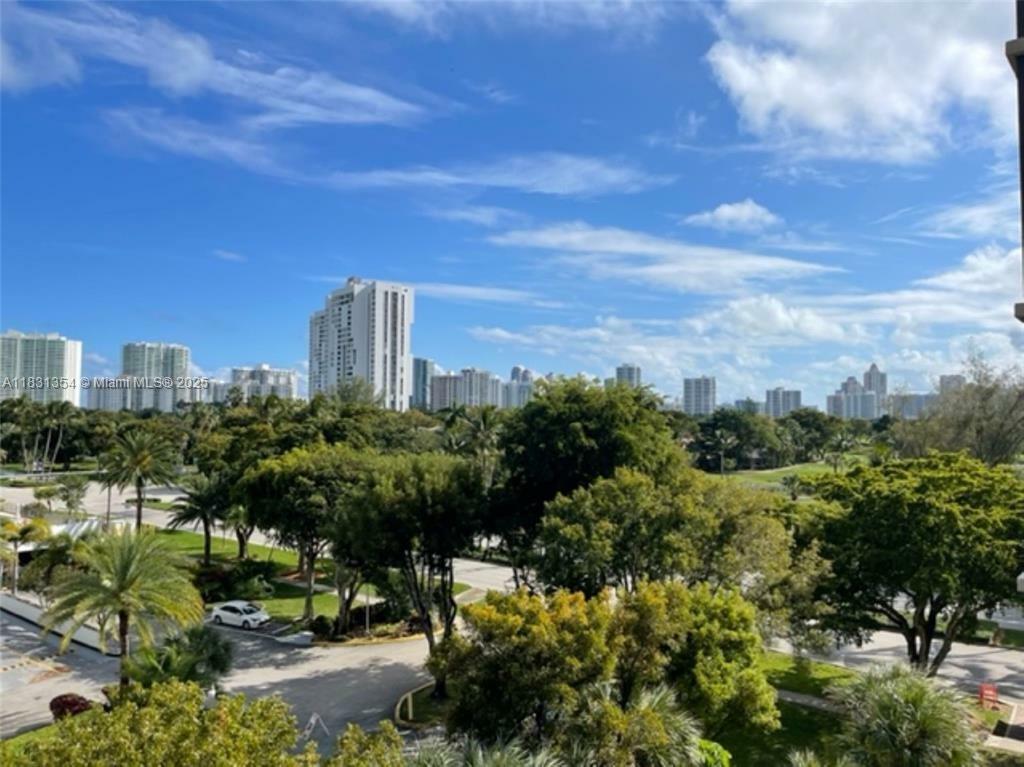 3301 N Country Club Dr 607  Aventura FL 33180 photo