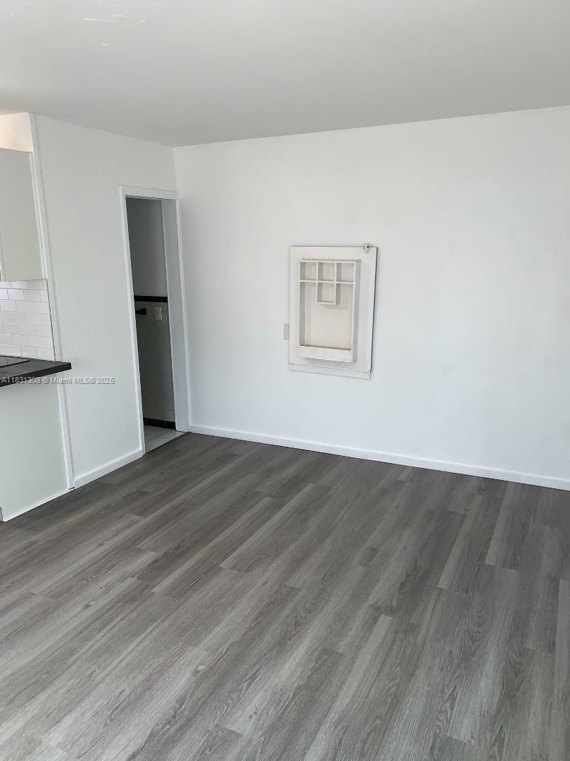 Property Photo:  2123 Wilson W  FL 33020 