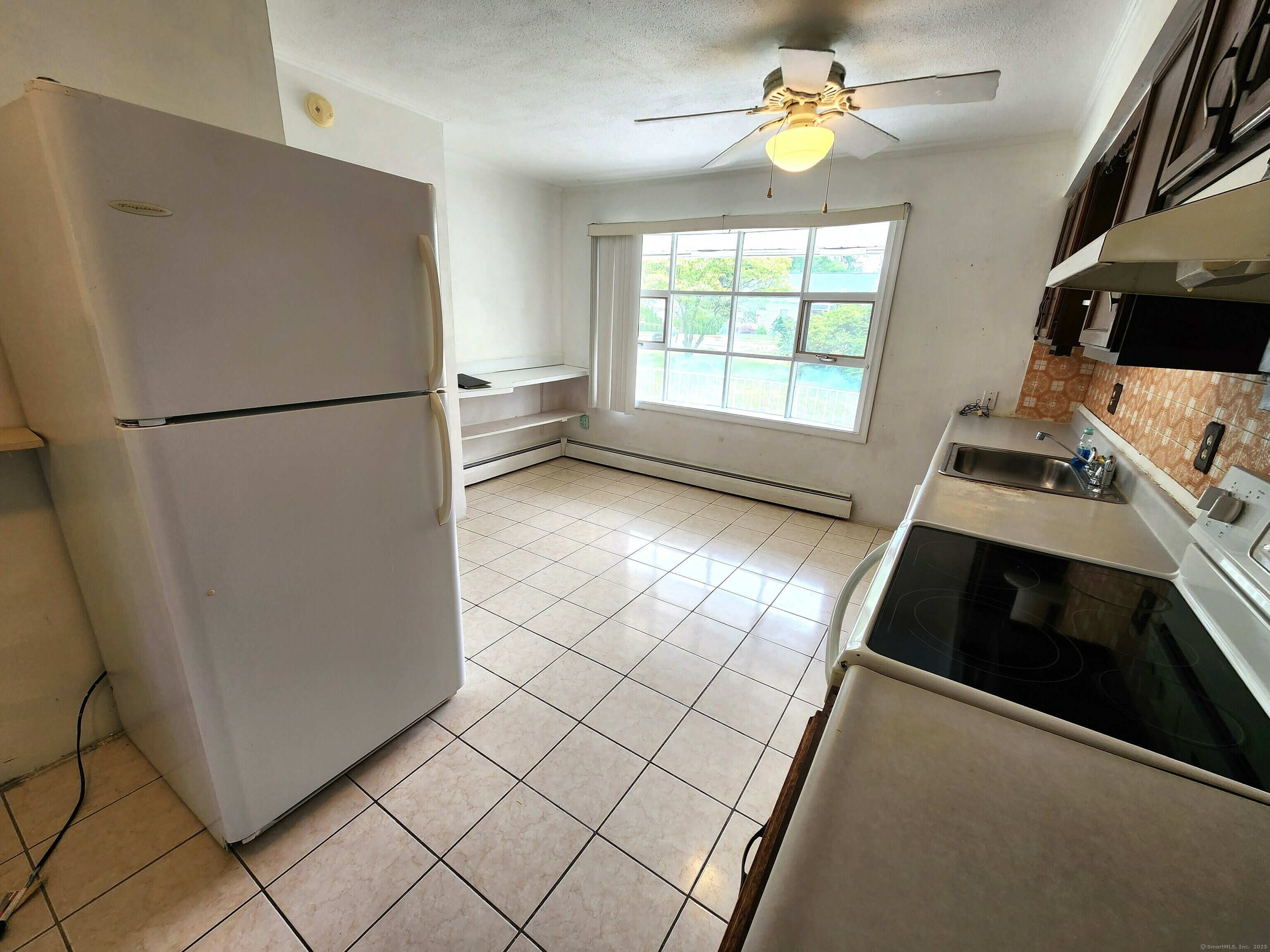Property Photo: 26 Stratton Court CT 06514